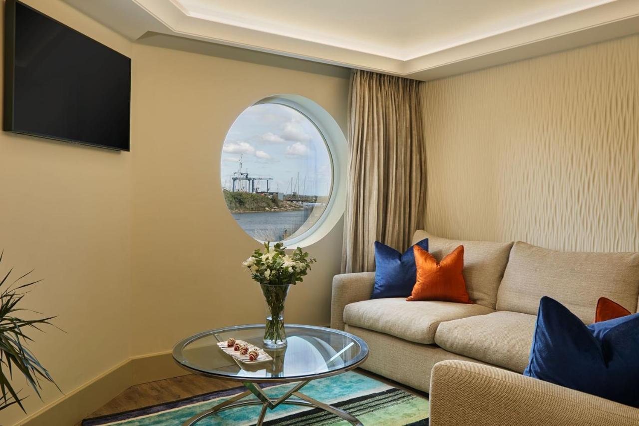 Langstone Quays Resort, Portsmouth Havant Eksteriør bilde